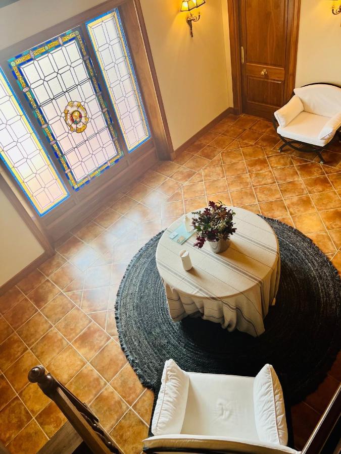 Palacio Miraflores Miraflores de la Sierra Extérieur photo